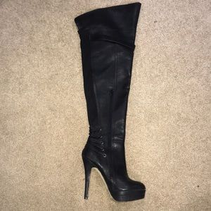 Black High Heeled Boots